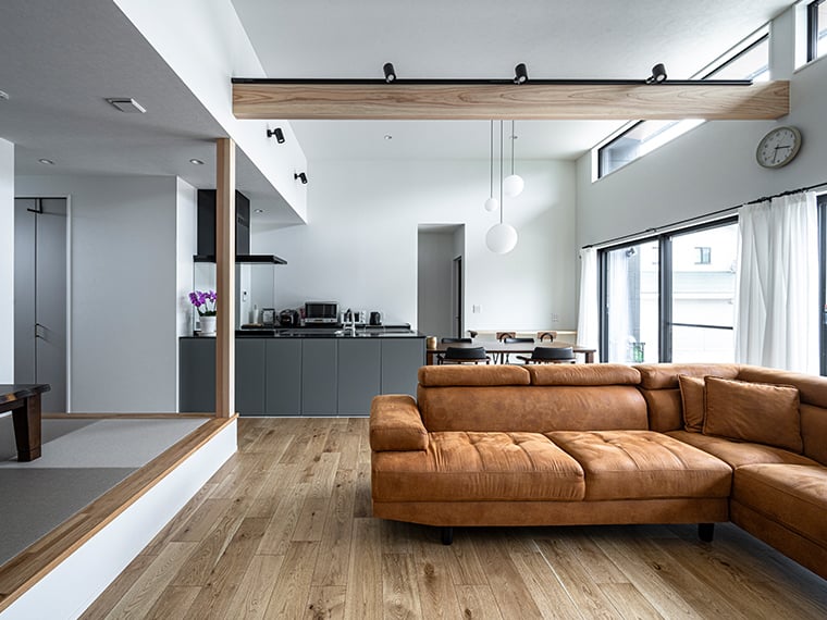 シンプルに心地よく暮らす、中庭のある平屋 内装